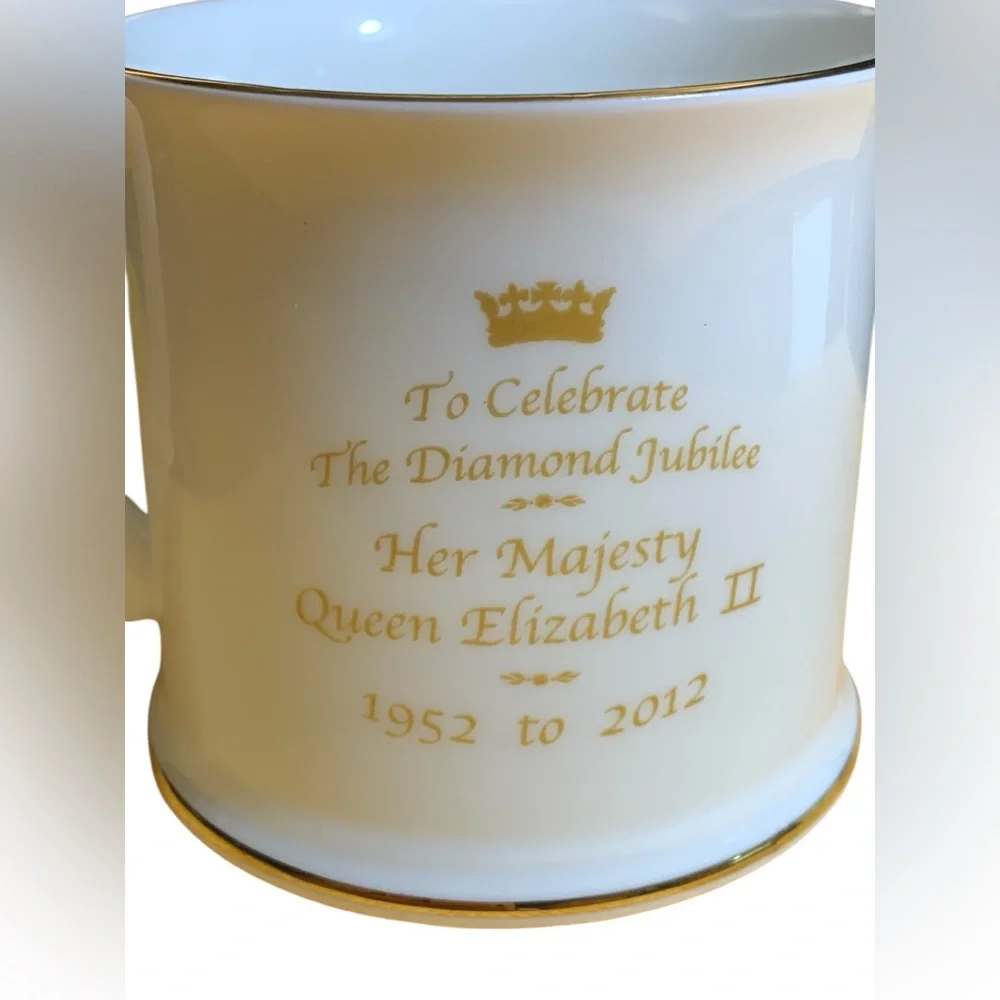 2012 Queen Elizabeth Diamond Jubilee Tea Cup Set. Gold Trim, Royal Designs, Mint